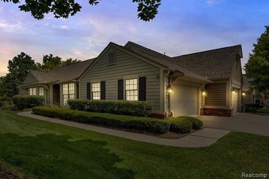 Completely updated end-unit ranch in sought-after The Heathers - photo 34