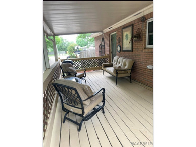 Beautifully maintained 2-bedroom, 2-bath brick garden home - photo 38