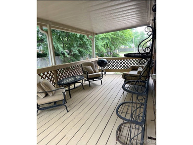 Beautifully maintained 2-bedroom, 2-bath brick garden home - photo 39