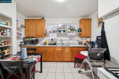 Four-unit multifamily investment located in Richmond's Civic - photo 44