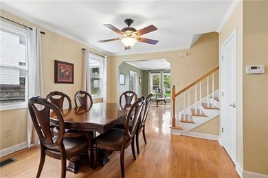 Located on a great block in the heart of Lakeview, this - photo 6