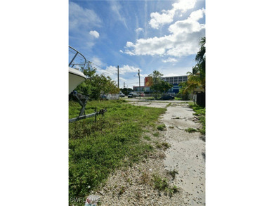 DOWN $50,000 NOW $650K. Attn Developers, Architects, Builders - photo 8