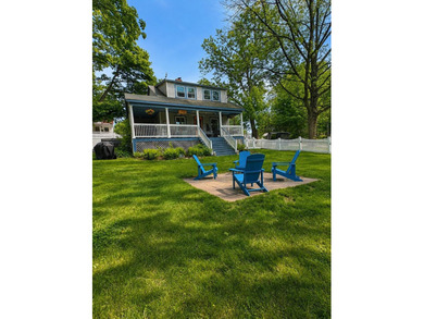 Welcome to 248 Pleasant Avenue on Peaks Island, where classic - photo 3