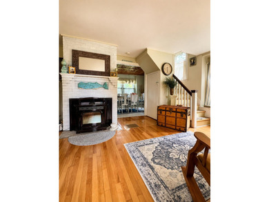 Welcome to 248 Pleasant Avenue on Peaks Island, where classic - photo 8