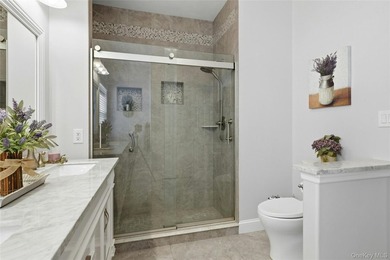 The Beautiful Detached Maidstone Model Is Located In The - photo 21