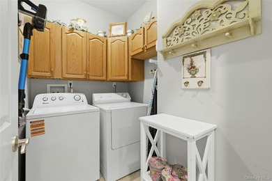 The Beautiful Detached Maidstone Model Is Located In The - photo 24