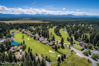 SINGLE-LEVEL TOWNHOME WITH COUNTRY CLUB AMENITIES! Enjoy - photo 28