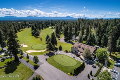 SINGLE-LEVEL TOWNHOME WITH COUNTRY CLUB AMENITIES! Enjoy - photo 29