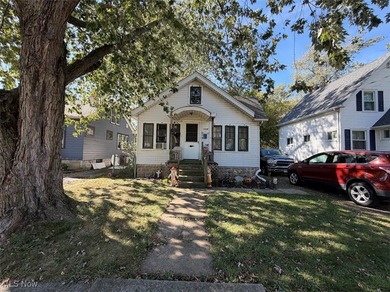 Lake Erie - Lorain County Home Sale Pending in Lorain Ohio