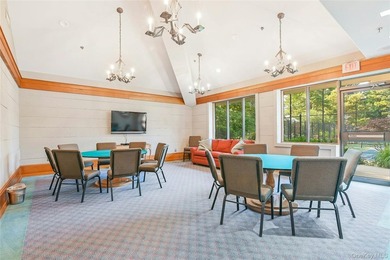 The Beautiful Detached Maidstone Model Is Located In The - photo 33