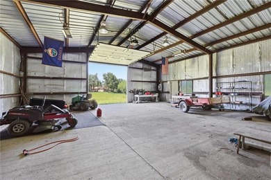 Rare opportunity to own a beautiful ranch home on 10.29 scenic - photo 35
