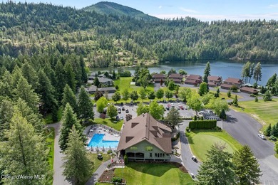 SINGLE-LEVEL TOWNHOME WITH COUNTRY CLUB AMENITIES! Enjoy - photo 36
