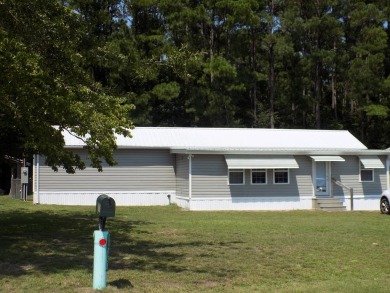 Lake Home For Sale in Summerton, South Carolina