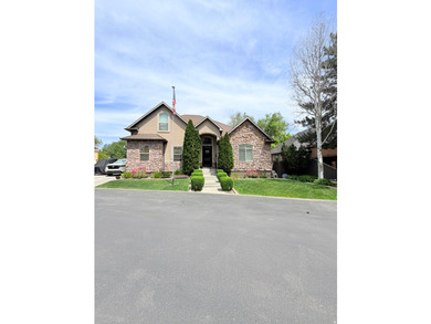 *Agent is Related to Seller* *Motivated Seller* Beautiful well - photo 1