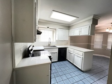 Three-bedroom, two-bath home located in Brighton Village - photo 12