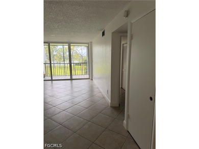 Excellent location Centrally located, close by to Private and - photo 12