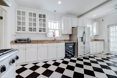 Located in the highly desirable Ardsley Park neighborhood, this - photo 18