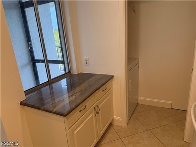 Excellent location Centrally located, close by to Private and - photo 22