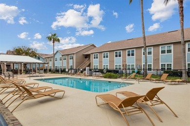 COMPLETELY REMODELED, great location and PRICED TO SELL! Own - photo 24