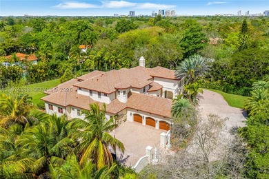 Perfectly located in the heart of Pinecrest along one of its - photo 25
