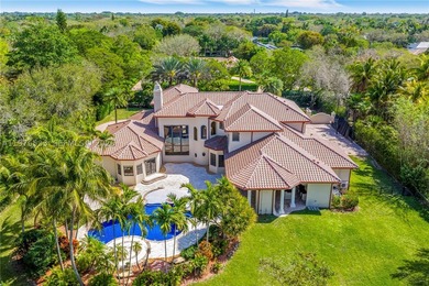Perfectly located in the heart of Pinecrest along one of its - photo 26