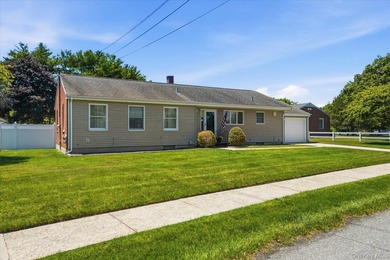 Located in the desirable Hampton West Estates community of - photo 2
