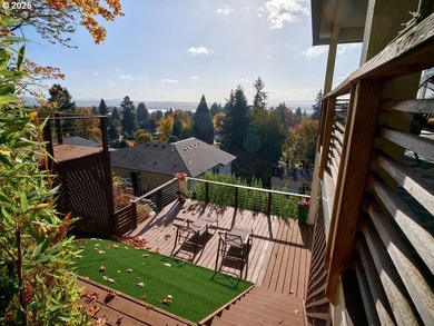 Perched high in the Vancouver Heights, this timeless modern home - photo 37