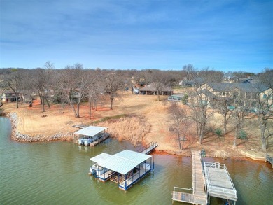 Lakefront living with private boat dock, lift, three car garage - photo 50
