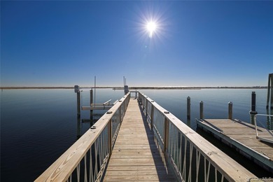 Waterfront Open Bay With Southern Exposure! Fabulously appointed - photo 4