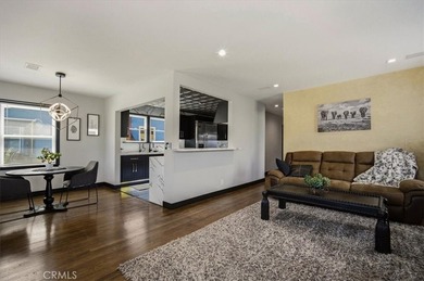 RARE 500 Sq Ft PRIMARY SUITE! Price Improvement! Refreshed and - photo 11