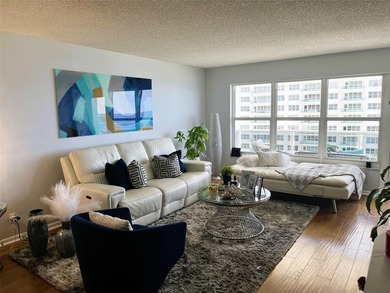 Updated condo with great NE ocean views. Wood tile floors. Split - photo 12