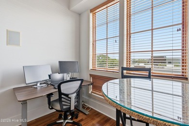 Rare opportunity! Spacious 2-bedroom + den condo offering - photo 22
