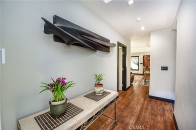RARE 500 Sq Ft PRIMARY SUITE! Price Improvement! Refreshed and - photo 24