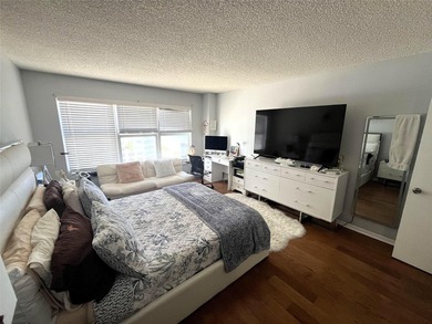 Updated condo with great NE ocean views. Wood tile floors. Split - photo 27