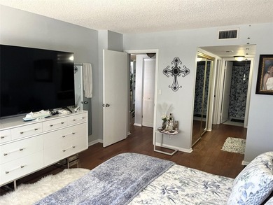 Updated condo with great NE ocean views. Wood tile floors. Split - photo 28