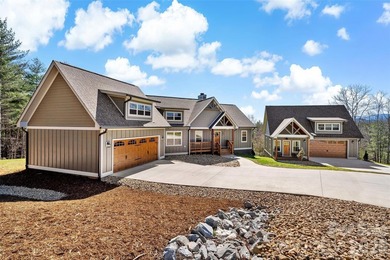 Welcome to this gorgeous home where exceptional craftsmanship - photo 3