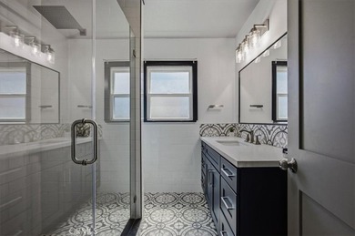 RARE 500 Sq Ft PRIMARY SUITE! Price Improvement! Refreshed and - photo 36