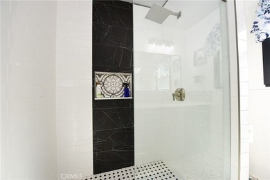 RARE 500 Sq Ft PRIMARY SUITE! Price Improvement! Refreshed and - photo 39