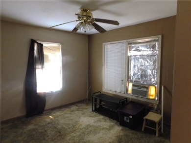 TLC 2-Bedroom home with accessibility features with convenient