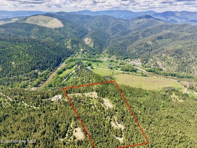 Mountain top retreat! Off-grid log cabin - 30 acres - Three - photo 10