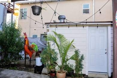 Great opportunity to own a mixed-use property with both - photo 17
