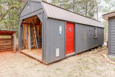 GENTLEMAN'S FARM NEAR LAKE LURE! Located just 10 minutes from - photo 19