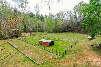 GENTLEMAN'S FARM NEAR LAKE LURE! Located just 10 minutes from - photo 21