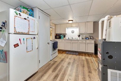 Great Investment or Owner-Occupant Opportunity! The - photo 21