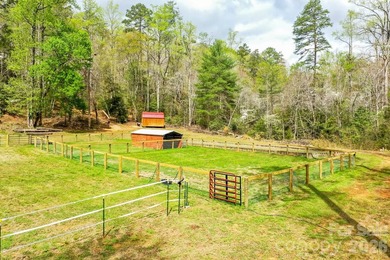 GENTLEMAN'S FARM NEAR LAKE LURE! Located just 10 minutes from - photo 24