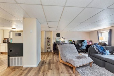 Great Investment or Owner-Occupant Opportunity! The - photo 24