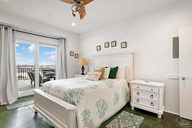Experience the ultimate in Gulf-front luxury with this stunning - photo 39