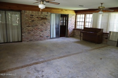 Discover a fantastic opportunity in South Pascagoula-just