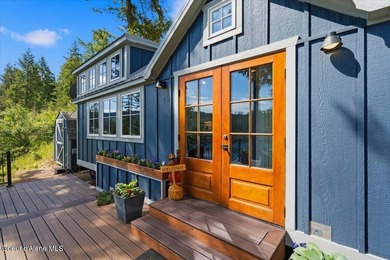 Live in an immaculate, fully furnished tiny home while building - photo 2