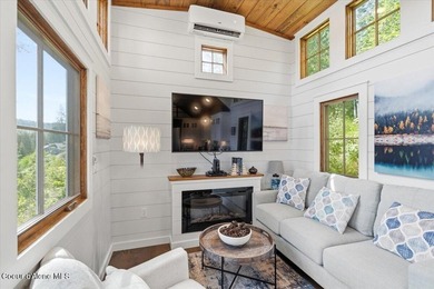 Live in an immaculate, fully furnished tiny home while building - photo 3